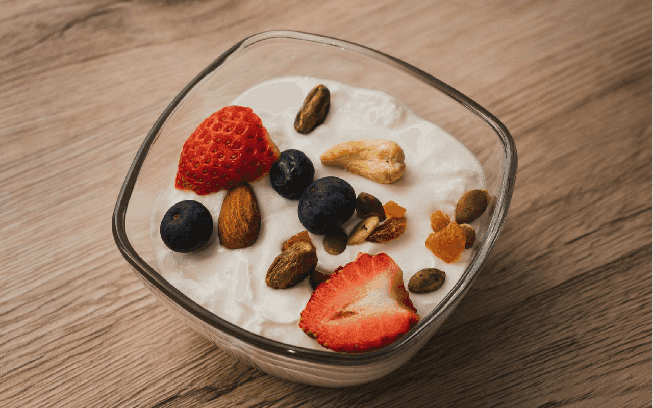 Top 10 Electrolyte Foods for Dubai Heat-  Yogurt